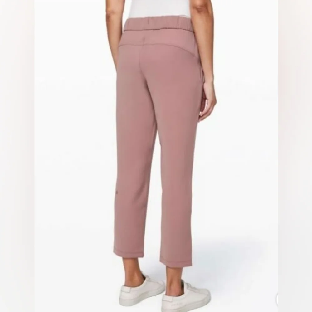 Lululemon Women's 'On The Fly' Woven High Rise 7/8 Pants in Red Dust - Size 4 - Picture 2 of 7